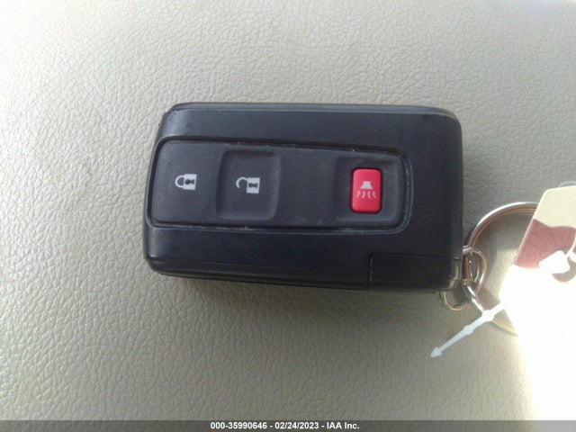 2007 TOYOTA PRIUS VIN: JTDKB20U073277838