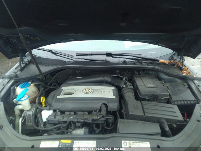 2015 Volkswagen Eos, VIN: WVWBW8AH3FV002833