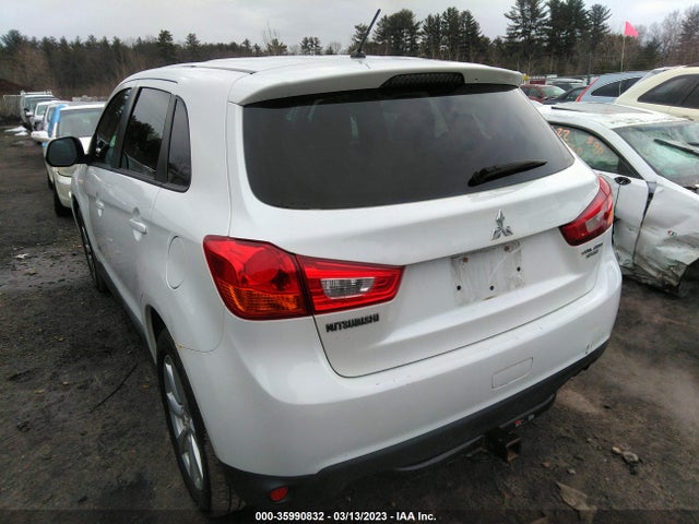 4A4AR3AU5FE057490 Mitsubishi Outlander Sport Es