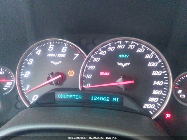 Chevrolet Corvette 2005 1G1YY24U455100741 Image 8