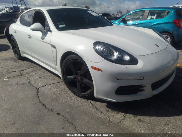 2016 Porsche Panamera, VIN: WP0AA2A72GL000356
