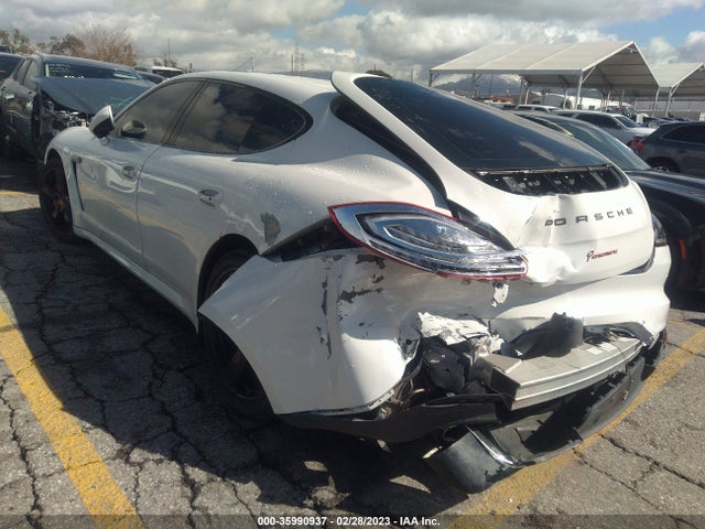 2016 Porsche Panamera, VIN: WP0AA2A72GL000356