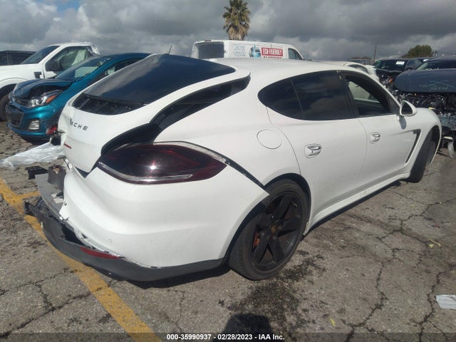 2016 Porsche Panamera, VIN: WP0AA2A72GL000356
