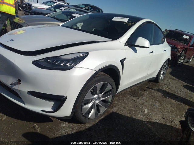 Tesla Model Y Long Range 2021 5YJYGDEE0MF086170 Image 2