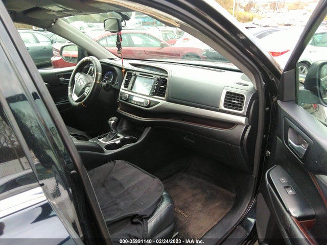 2015 Toyota Highlander, VIN: 5TDJKRFH7FS086865