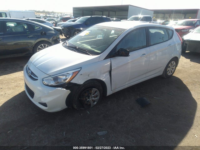 Hyundai ACCENT SE 2017 KMHCT5AE8HU356921 Image 2