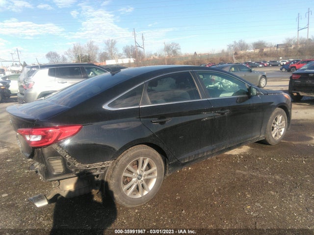 Hyundai SONATA SE 2017 5NPE24AF7HH437597 Image 4