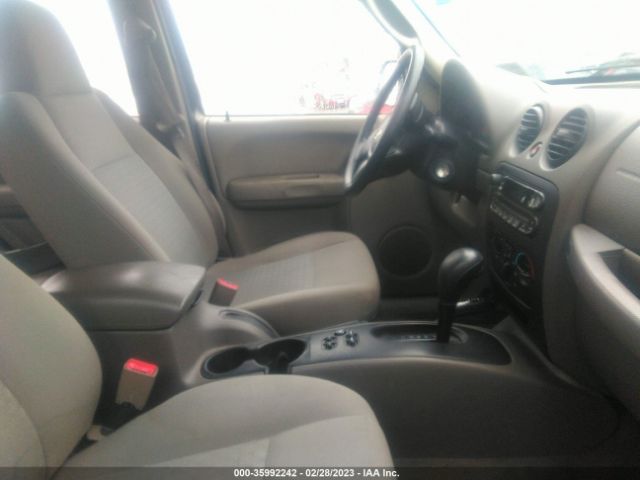 1J4GL48K16W217253 Jeep Liberty Sport