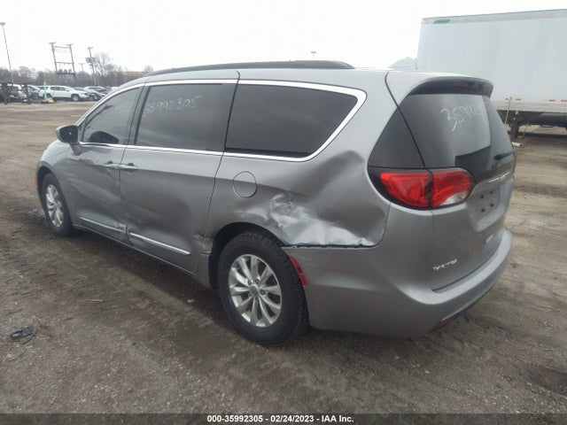 2C4RC1BG1HR611056 Chrysler Pacifica Touring-l