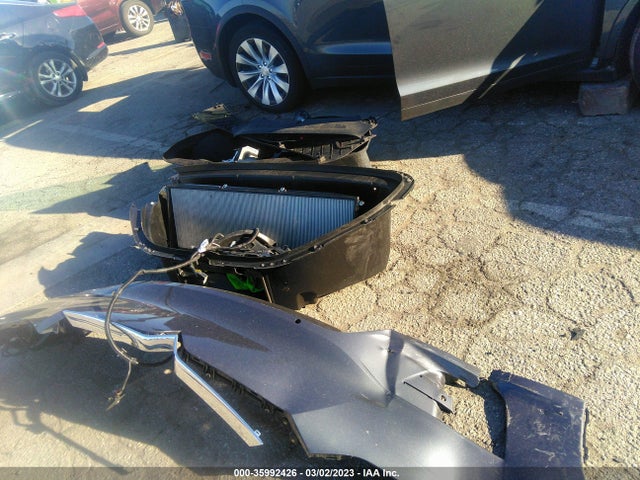 Tesla Model X Long Range 2020 5YJXCDE21LF234158 Image 4