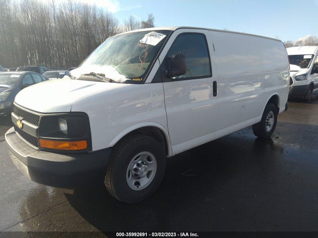 Chevrolet EXPRESS CARGO VAN 2015 1GCZGTCF3F1120320 Image 2