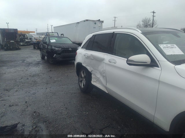 2017 MERCEDES-BENZ GLC GLC 300 VIN: WDC0G4KB0HF217827