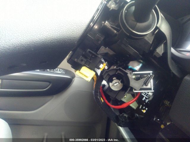 KNDMA5C19F6032631 KIA Sedona L