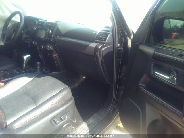 Toyota 4RUNNER SR5 2018 JTEBU5JR0J5604459 Image 5