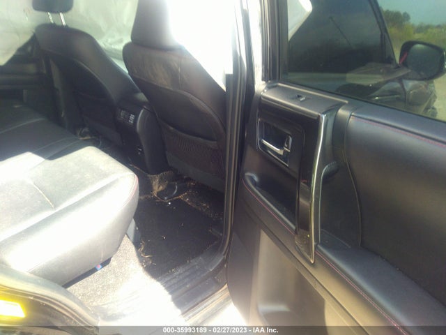 Toyota 4RUNNER SR5 2018 JTEBU5JR0J5604459 Image 8