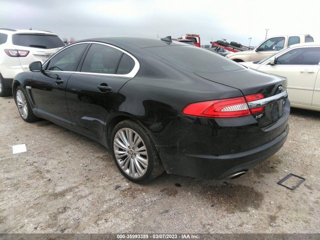 2013 JAGUAR XF SAJWA0E71D8S68190 Photo 2