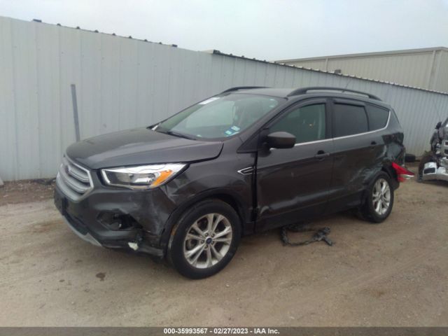 1FMCU0GDXJUD04145 Ford ESCAPE SE