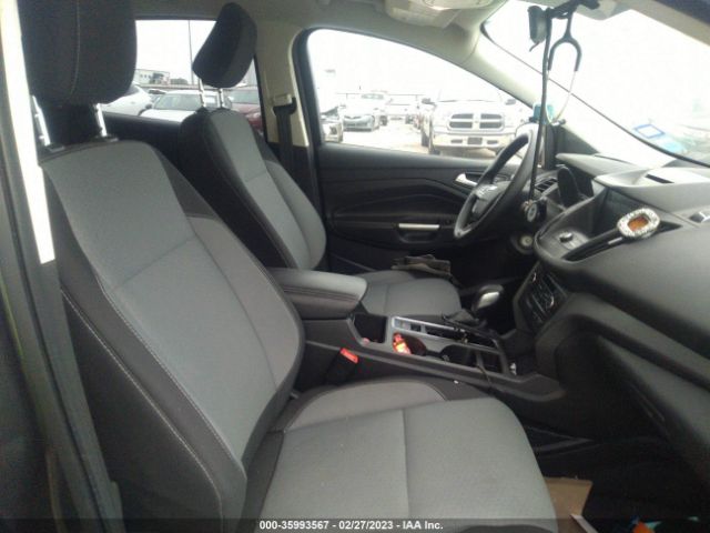 1FMCU0GDXJUD04145 Ford ESCAPE SE