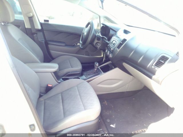 KNAFK4A64E5237807 KIA FORTE LX