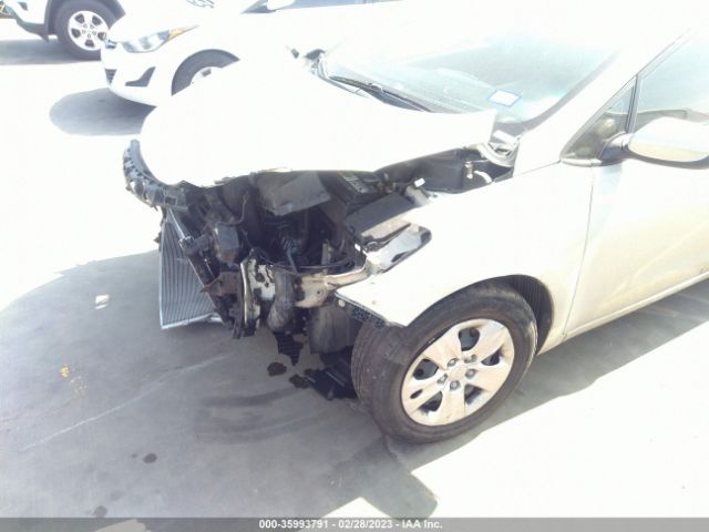 KNAFK4A64E5237807 KIA FORTE LX
