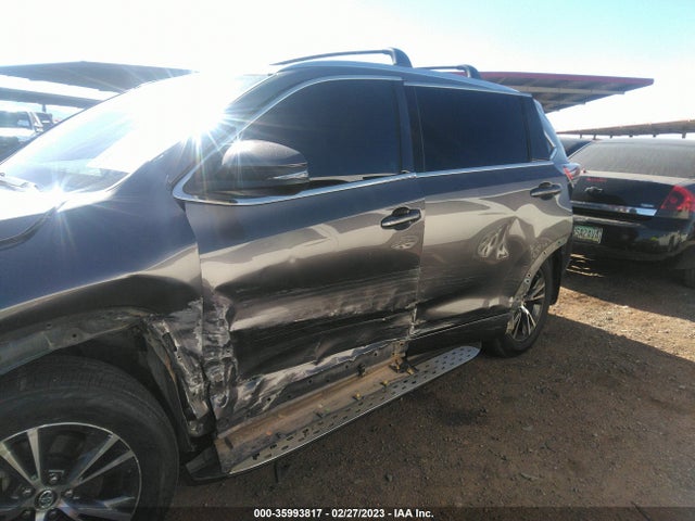 Toyota Highlander Xle 2016 5TDKKRFH3GS174947 Image 6