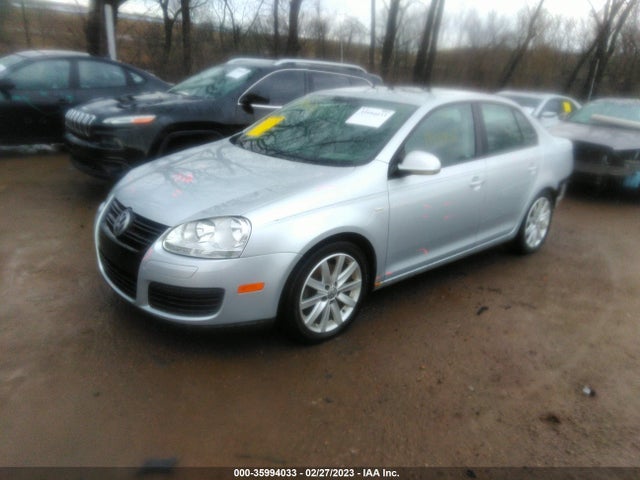 2010 VOLKSWAGEN JETTA SEDAN WOLFSBURG VIN: 3VWRJ7AJ9AM031344