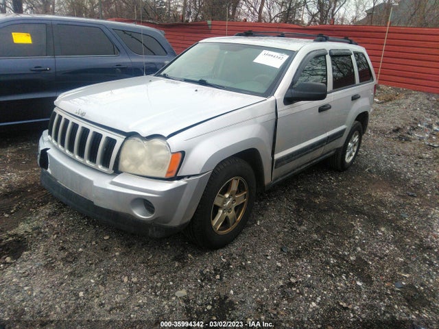 Jeep Grand Cherokee Laredo 2005 1J8GR48K05C536141 Image 2