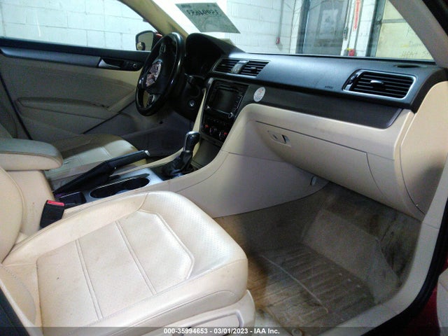 2015 VOLKSWAGEN PASSAT 2.0L TDI SE W/SUNROOF VIN: 1VWBV7A36FC096703