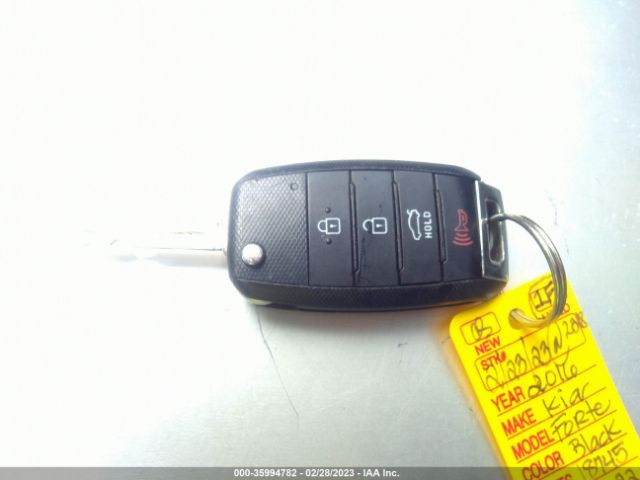 KNAFK4A61G5612622 KIA FORTE LX