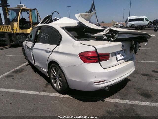 WBA8A9C32HK864796 BMW 3 Series 320i