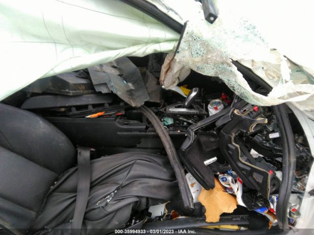 WBA8A9C32HK864796 BMW 3 Series 320i