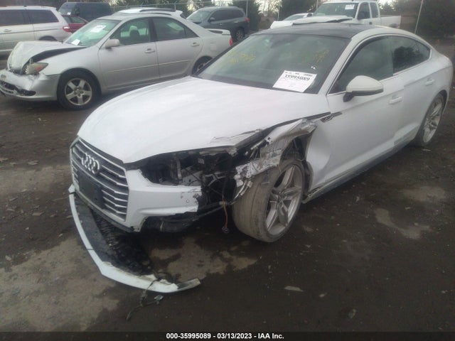 WAUENCF5XJA008711 Audi A5 Sportback Premium Plus