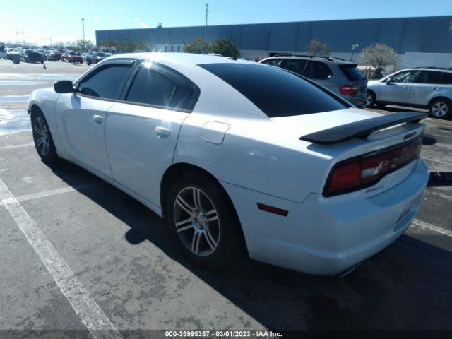 2C3CDXHG8EH329211 Dodge Charger Sxt