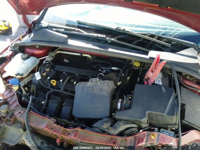 1FADP3K25FL302233 Ford FOCUS SE