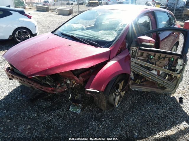 1FADP3K25FL302233 Ford FOCUS SE
