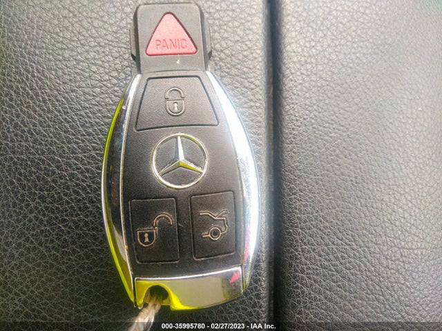 2015 Mercedes-Benz C-Class, VIN: 55SWF4KB8FU011576