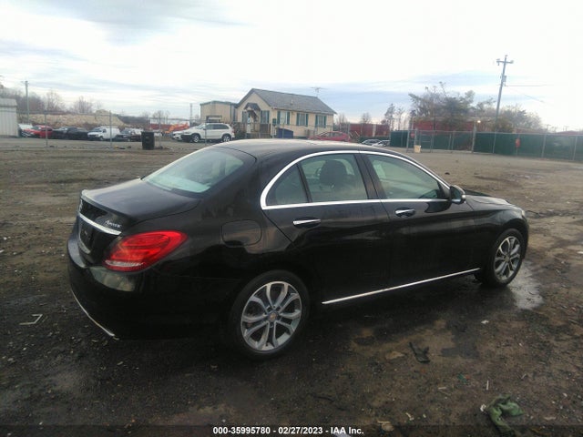 2015 Mercedes-Benz C-Class, VIN: 55SWF4KB8FU011576
