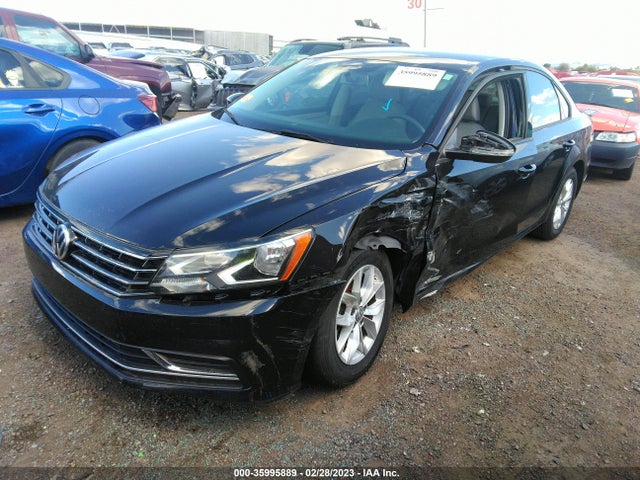 1VWAA7A30JC021754 Volkswagen Passat 2.0t S/r-line
