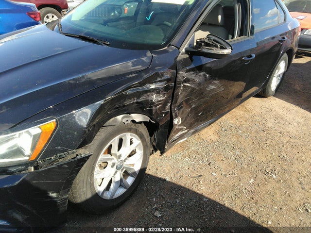 1VWAA7A30JC021754 Volkswagen Passat 2.0t S/r-line