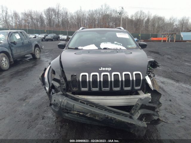1C4PJMCS9GW188122 Jeep Cherokee Latitude