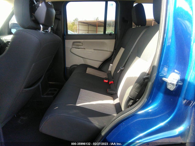 Jeep Liberty Rocky Mountain 2010 1J4PN2GK5AW175811 Image 9