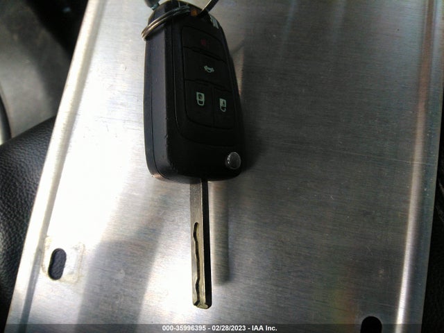 Chevrolet IMPALA LT 2016 2G1115S3XG9137610 Image 3
