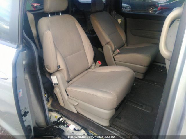 KNDMB5C19G6142707 KIA SEDONA LX