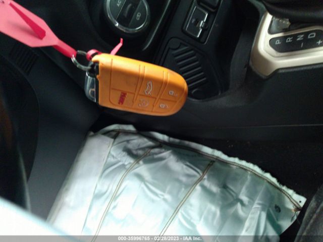 ZACCJADT9GPE07257 Jeep Renegade Limited