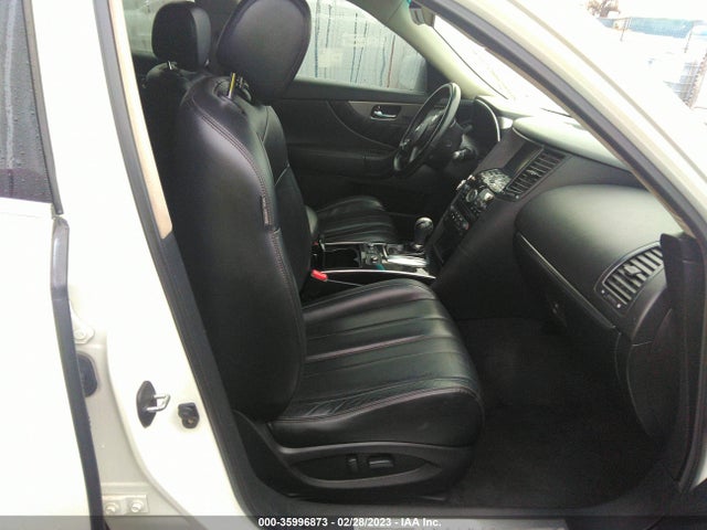 2014 Infiniti QX70, VIN: JN8CS1MU3EM450093