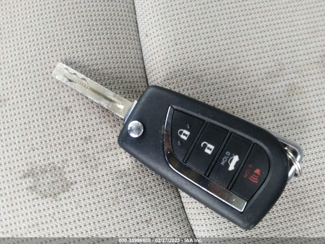 Toyota COROLLA LE 2020 JTDEPRAE2LJ064779 Image 3