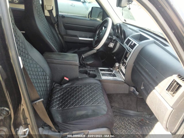 Dodge NITRO SXT 2011 1D4PU5GK6BW534081 Image 6