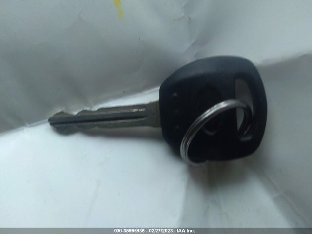 2006 KIA SEDONA LX/EX VIN: KNDMB233366032816