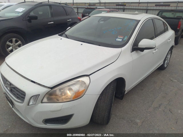 Volvo S60 T5 2012 YV1622FS3C2129362 Image 2