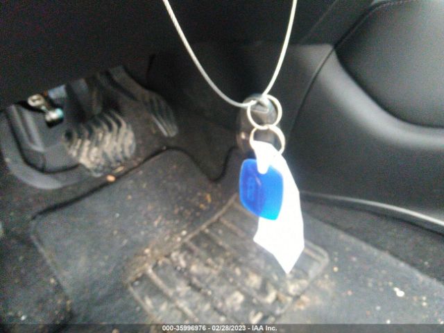 JN8AT2MT4HW139427 Nissan Rogue Sl